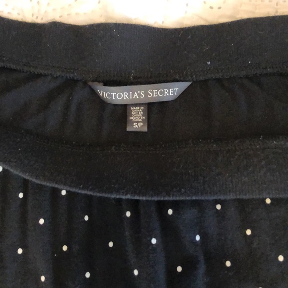 Victoria’s Secret mini skirt, dotted - Picture 3 of 3